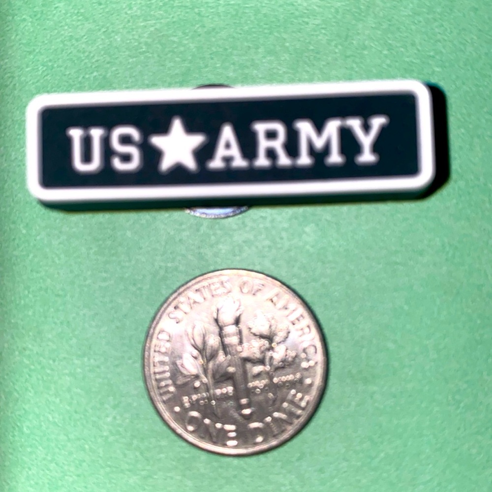 (10 for $15) US Army Insignia Crocs Shoe Charms